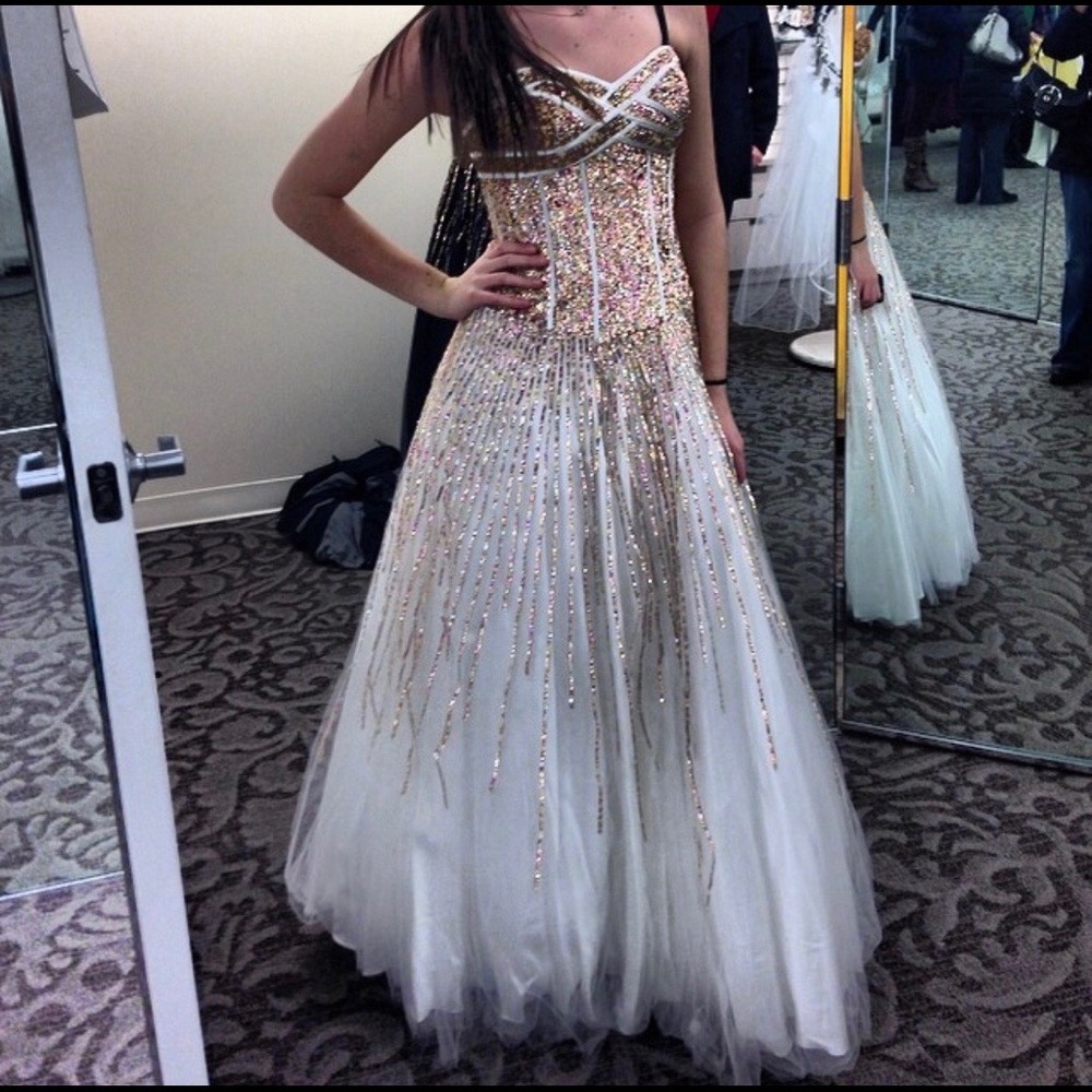 Prom dress